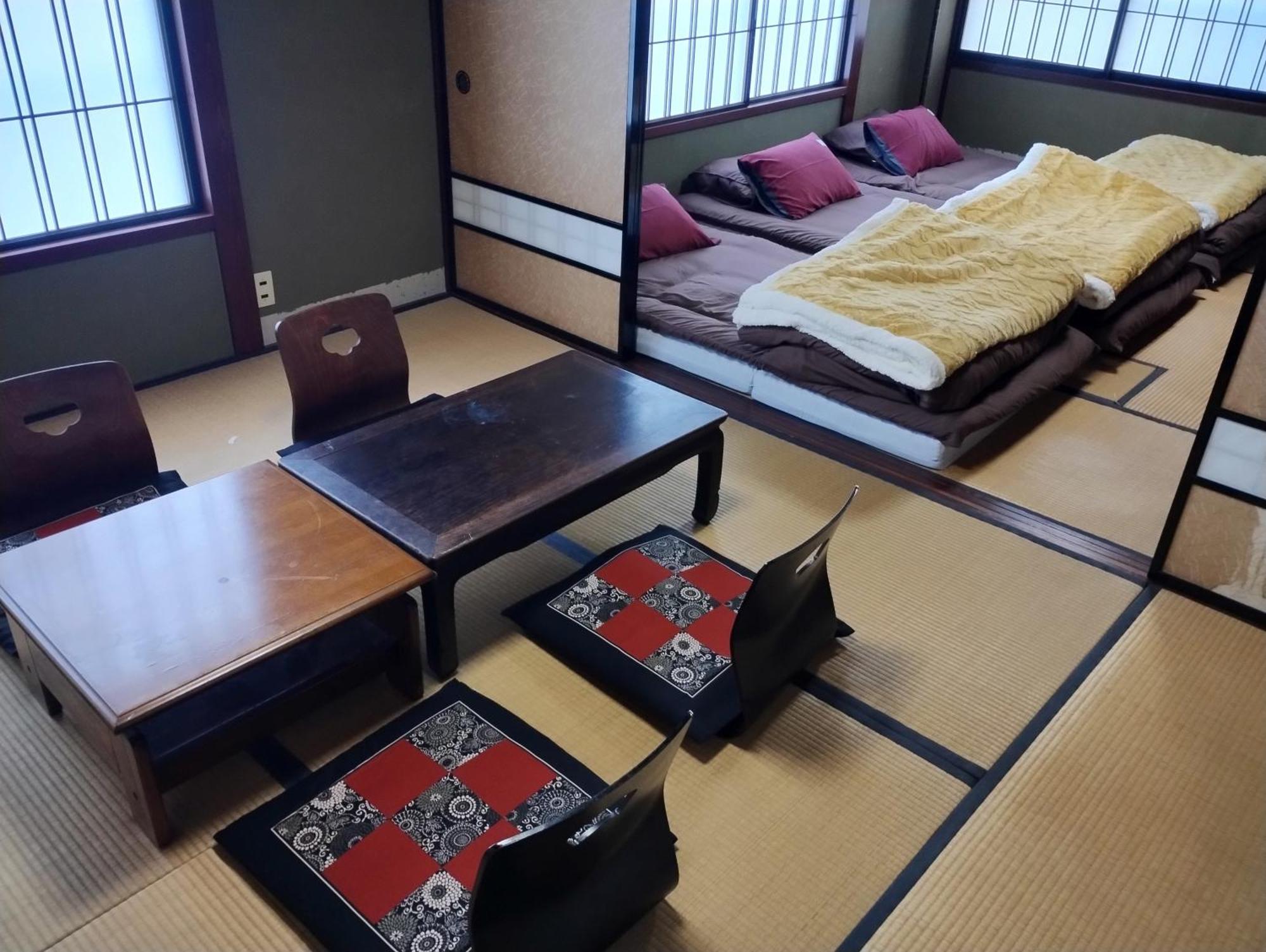 Backpackers Kur Guesthouse Asahirou 旅人湯治客舎朝日楼 Kaga Kültér fotó